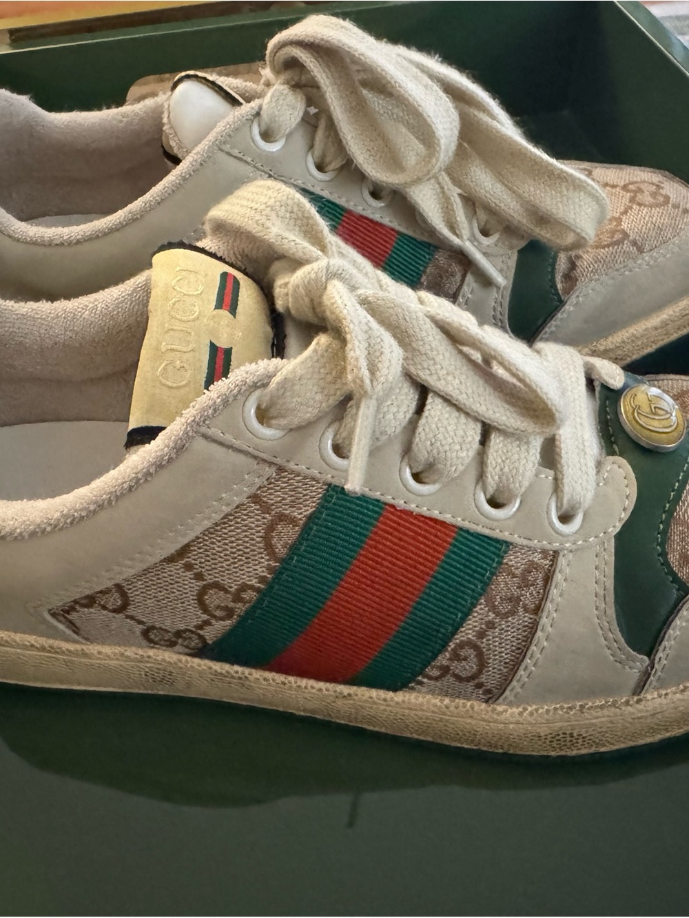 Gucci Women Beige Sneakers with Green and Red Web Stripe - Picture 3 of 4